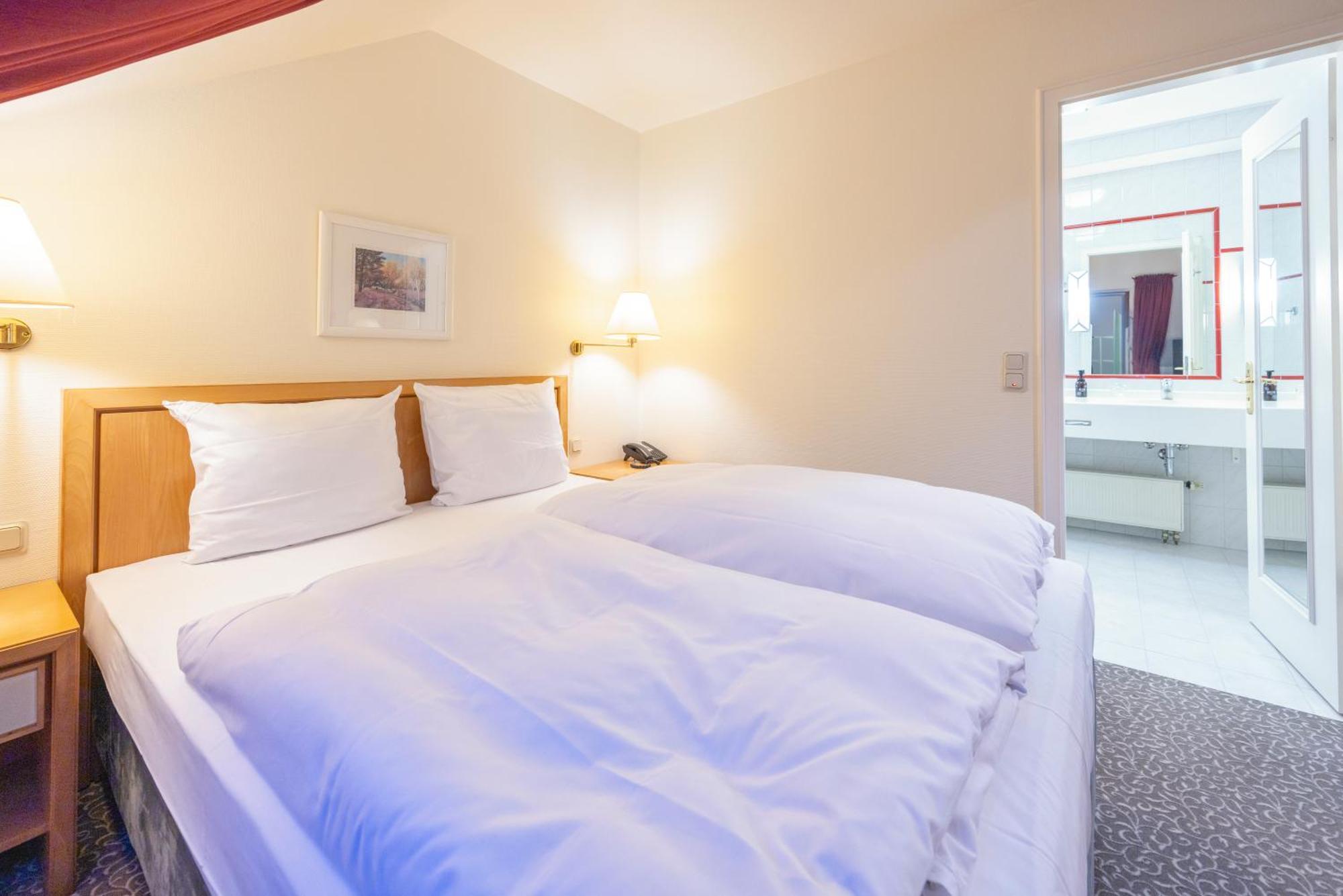 Fletcher Waldhotel Nordrhein-Westfalen Хайлигенхаус Экстерьер фото